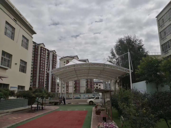 甘肅定西通渭特殊教育學校籃球場施工完成